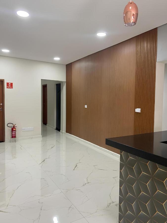 New House Hotel *