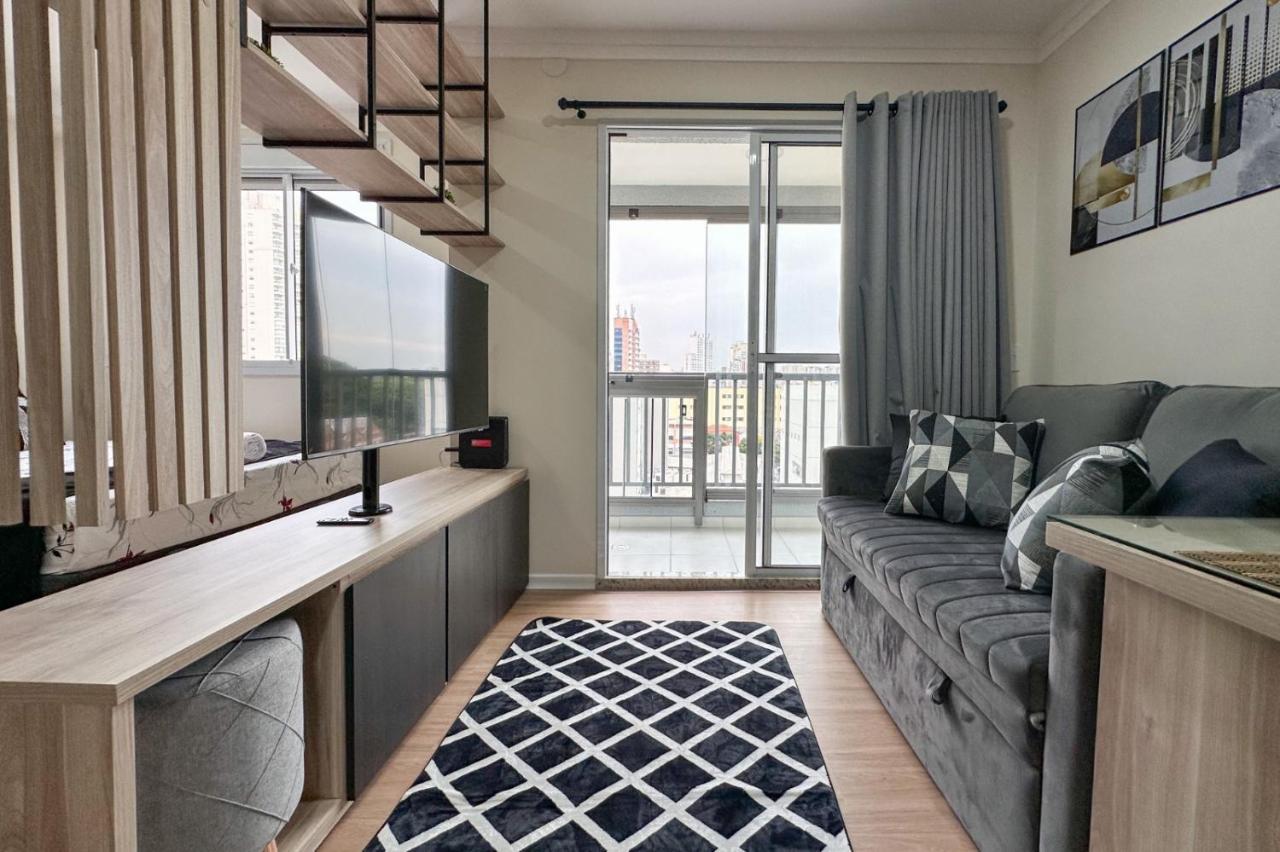 Studio Em Allianz Park Apartment