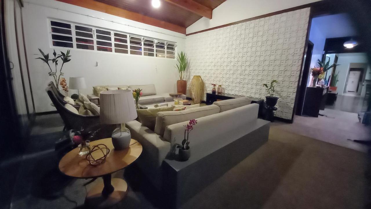 Casa Agradavel Com Piscina