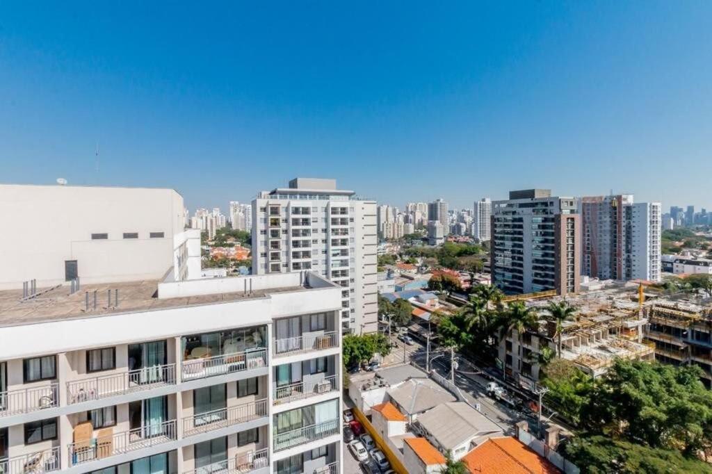 Completo Ao Lado Do Metro Em Moema! Sao Paulo