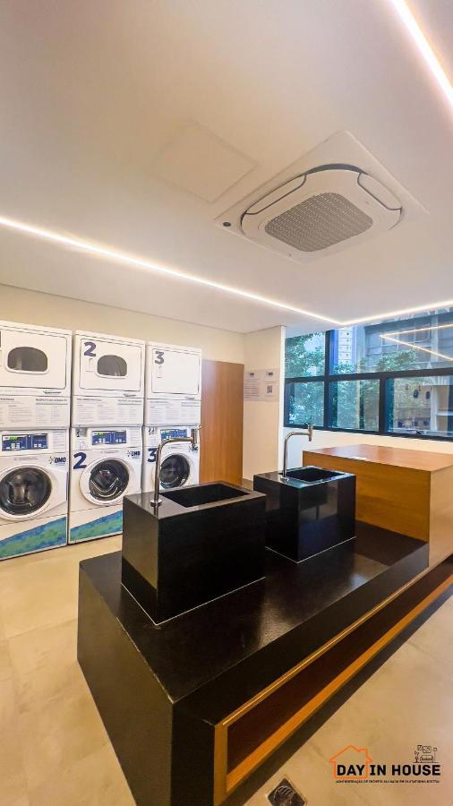 U_221 | Studio Lindo Proximo Ao Hosp. Sirio Libanes 100Mts Apartment