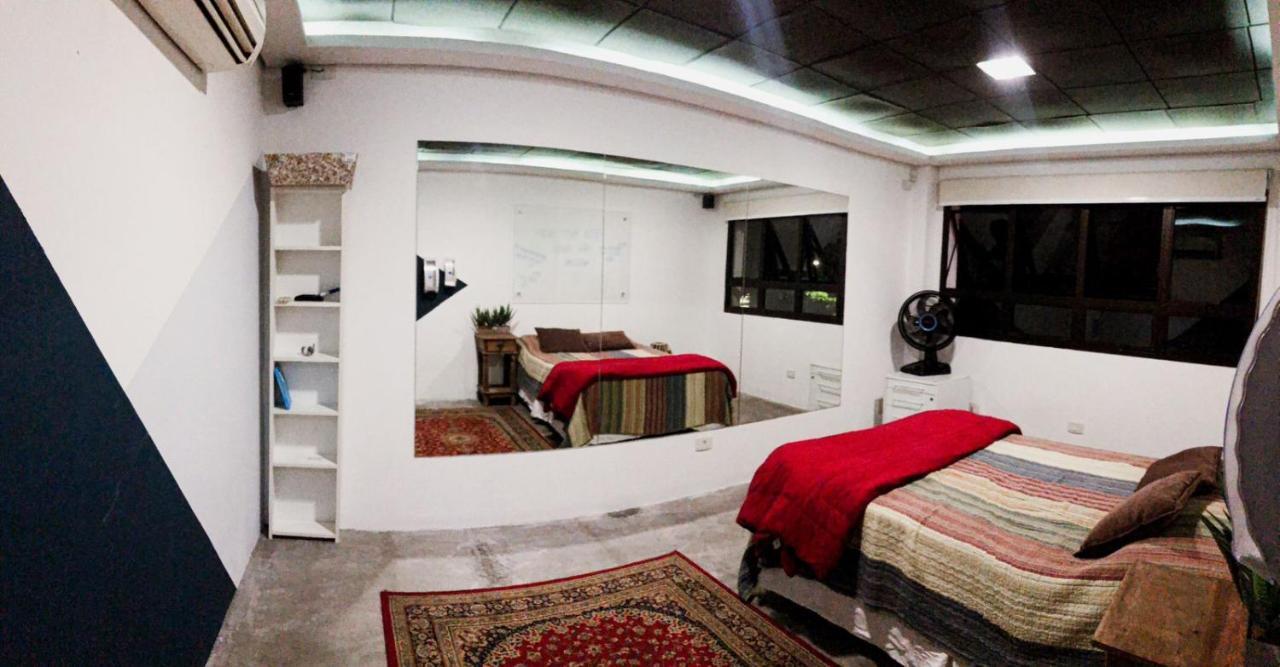Homestay Metro Hospital