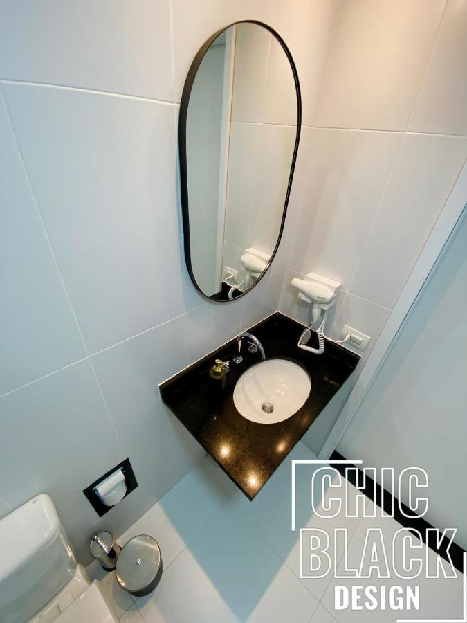 Chic Black Design - Zpinheiros Apartment São Paulo
