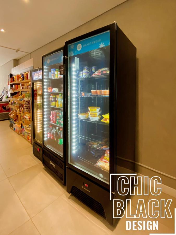 Apartment Chic Black Design - Zpinheiros