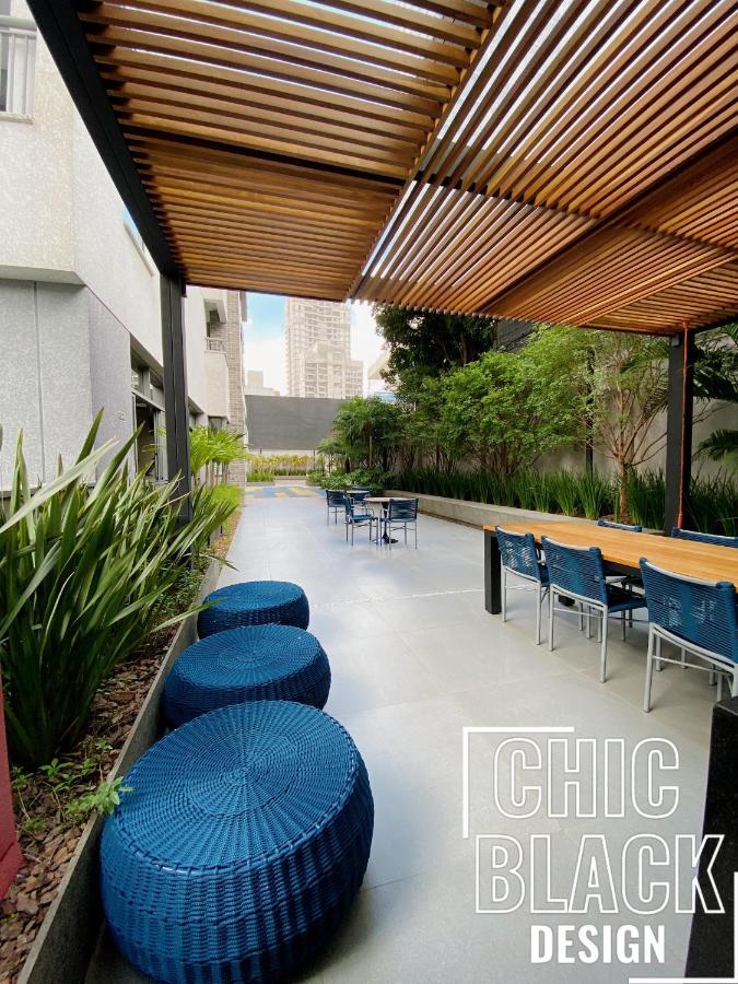 Chic Black Design - Zpinheiros Apartment São Paulo