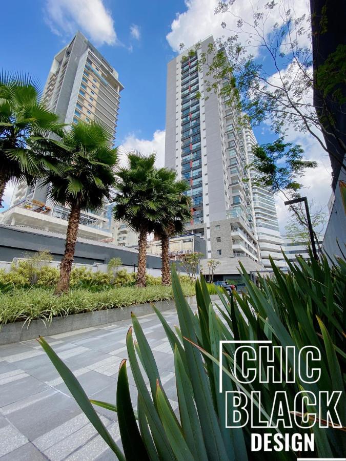 Chic Black Design - Zpinheiros *
