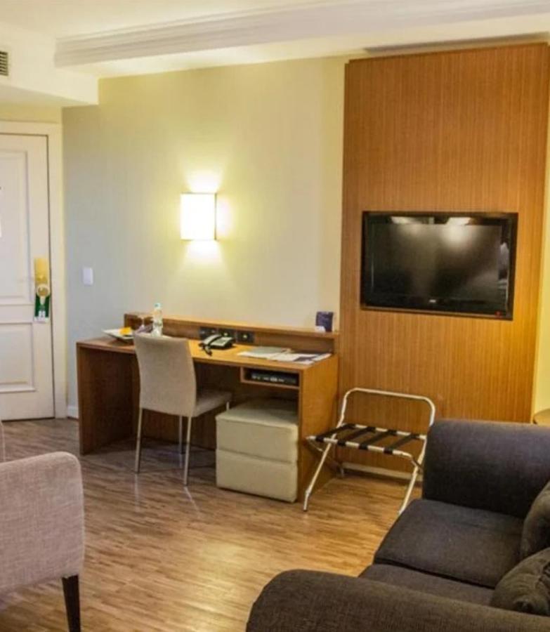 Apartemen Studio Living The World Vila Olimpia *