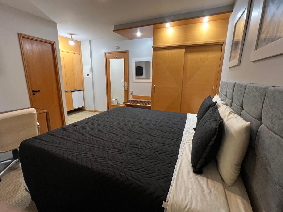 Flat No Interative Jardins, Melhor Local Em Sp, Varanda, Cozinha Compacta, Estacionamento Gratis *