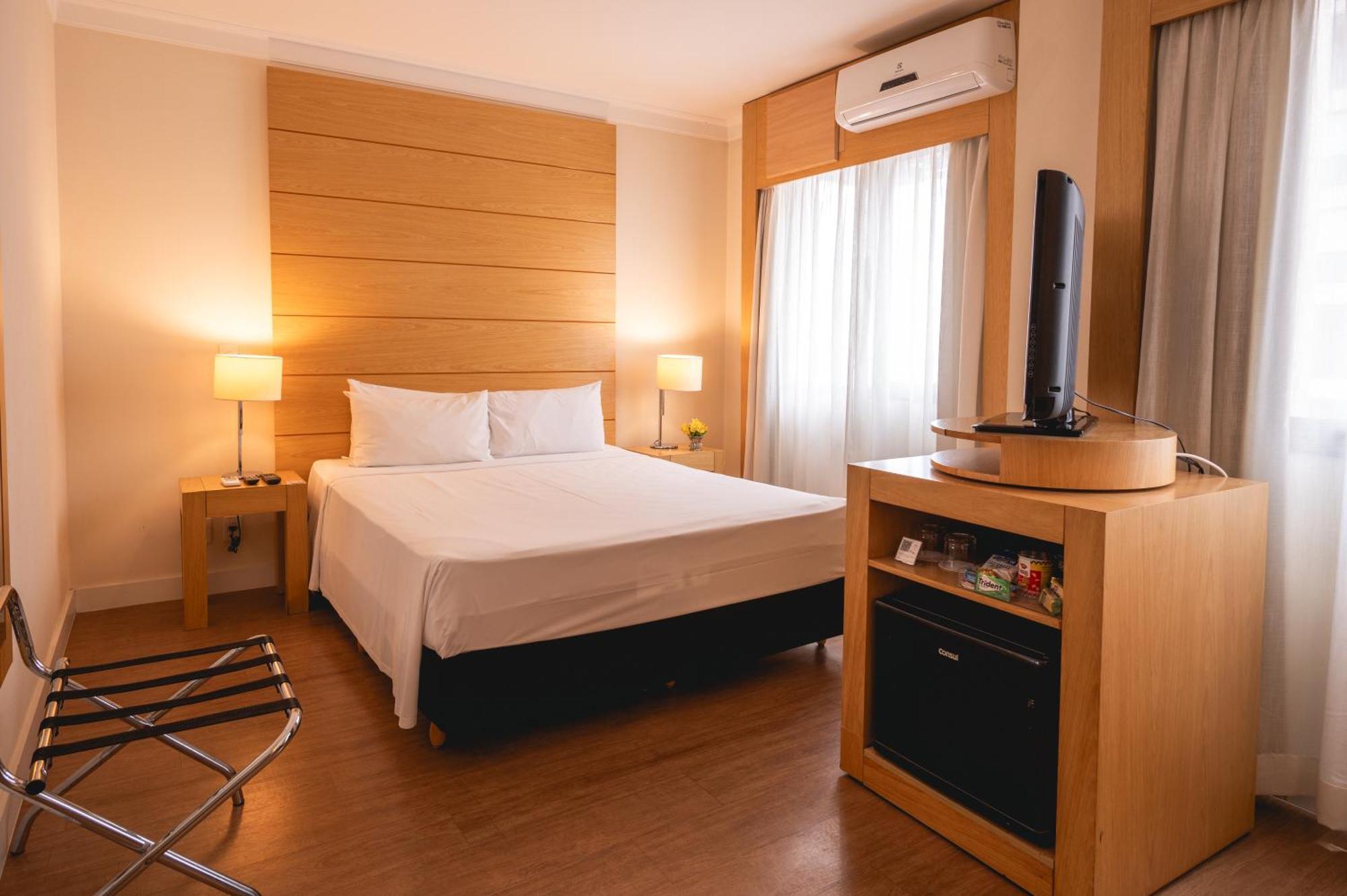 Hotel Esuites Congonhas By Atlantica 4*