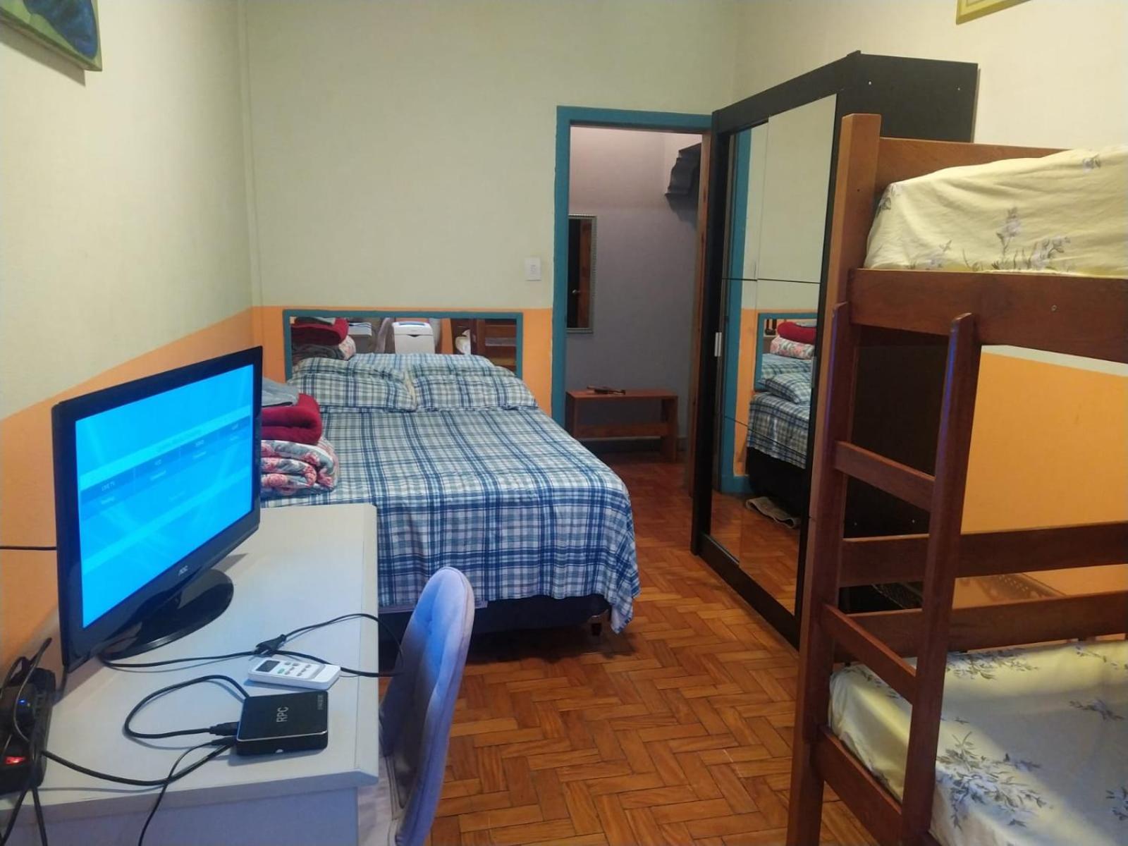 Vergueiro Hostel *