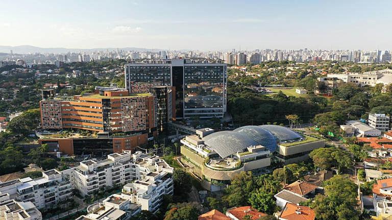 Maravilhoso Ap Inteiro Em Frente Hospital Einstein E Estadio Morumbis