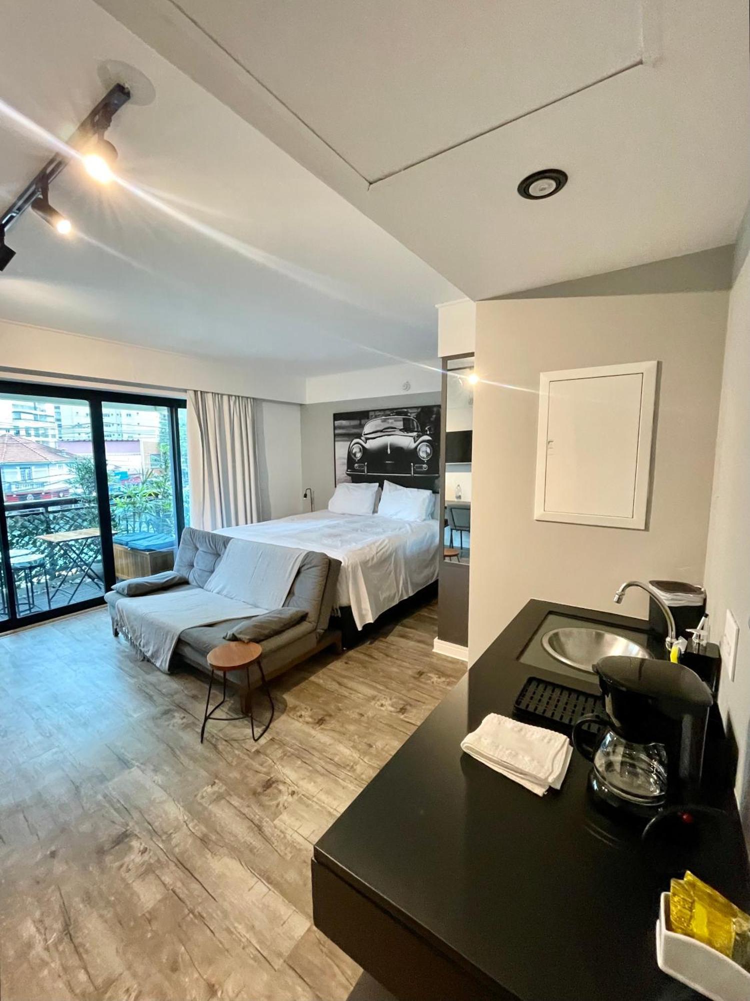 Căn hộ Flat Particular Incrivel No M. Ibirapuera Com Sacada! São Paulo