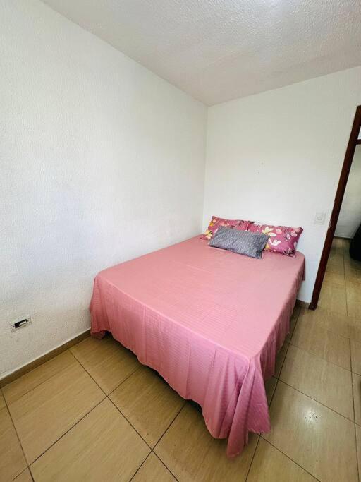 Apto Mobiliado Aconchegante 02 - Zn * São Paulo
