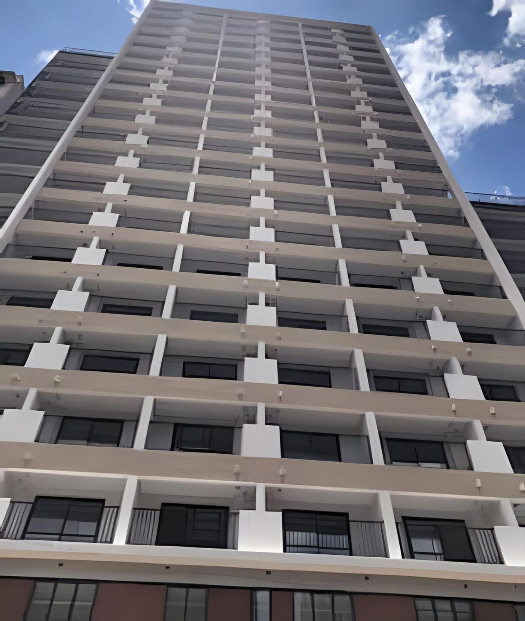 A Pe 25 De Marco E Bom Retiro-frente Metro Luz * Sao Paulo