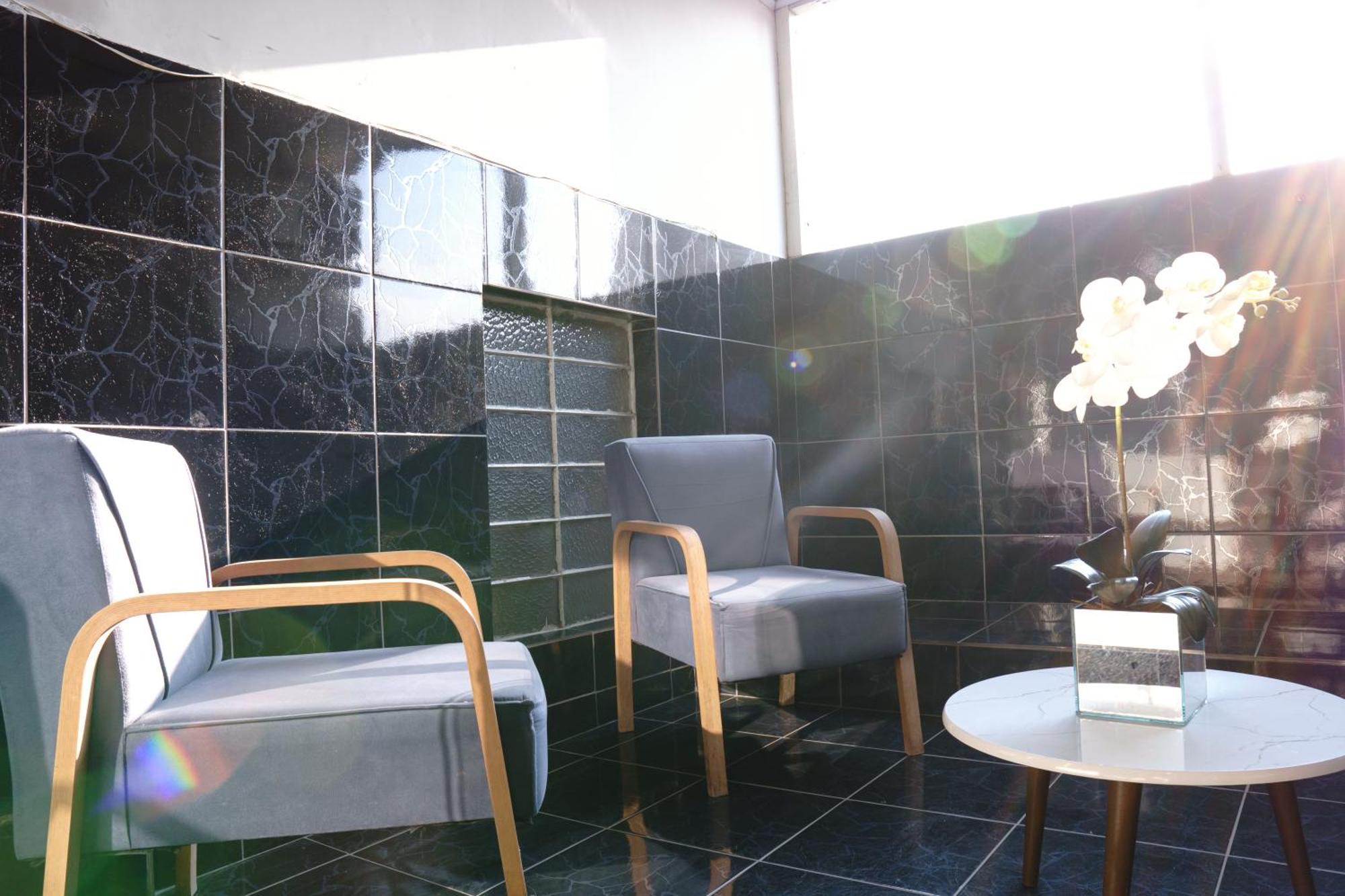 Clelia Hotel