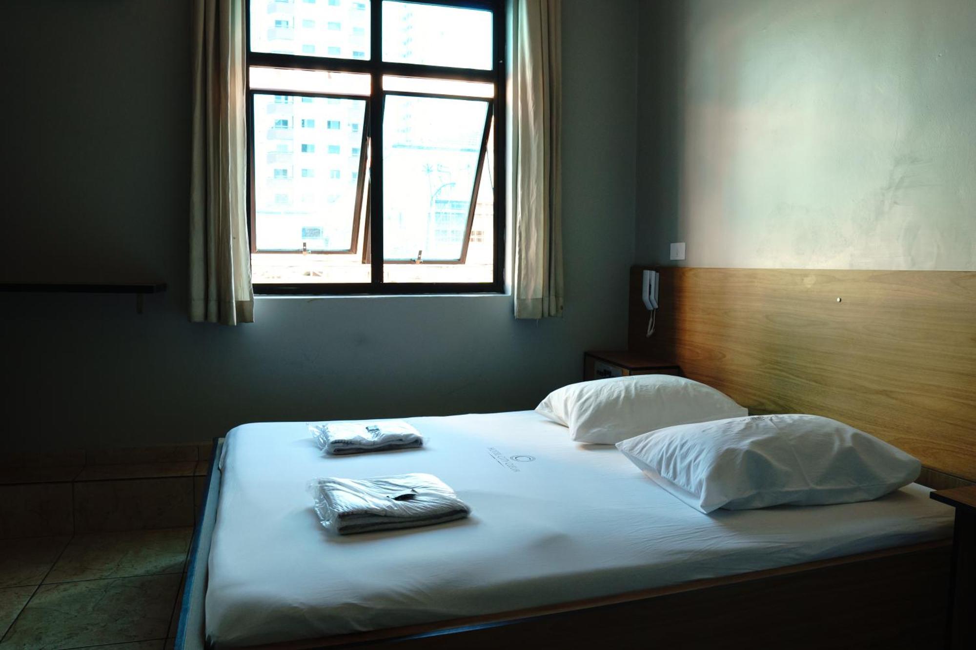Clelia Hotel *