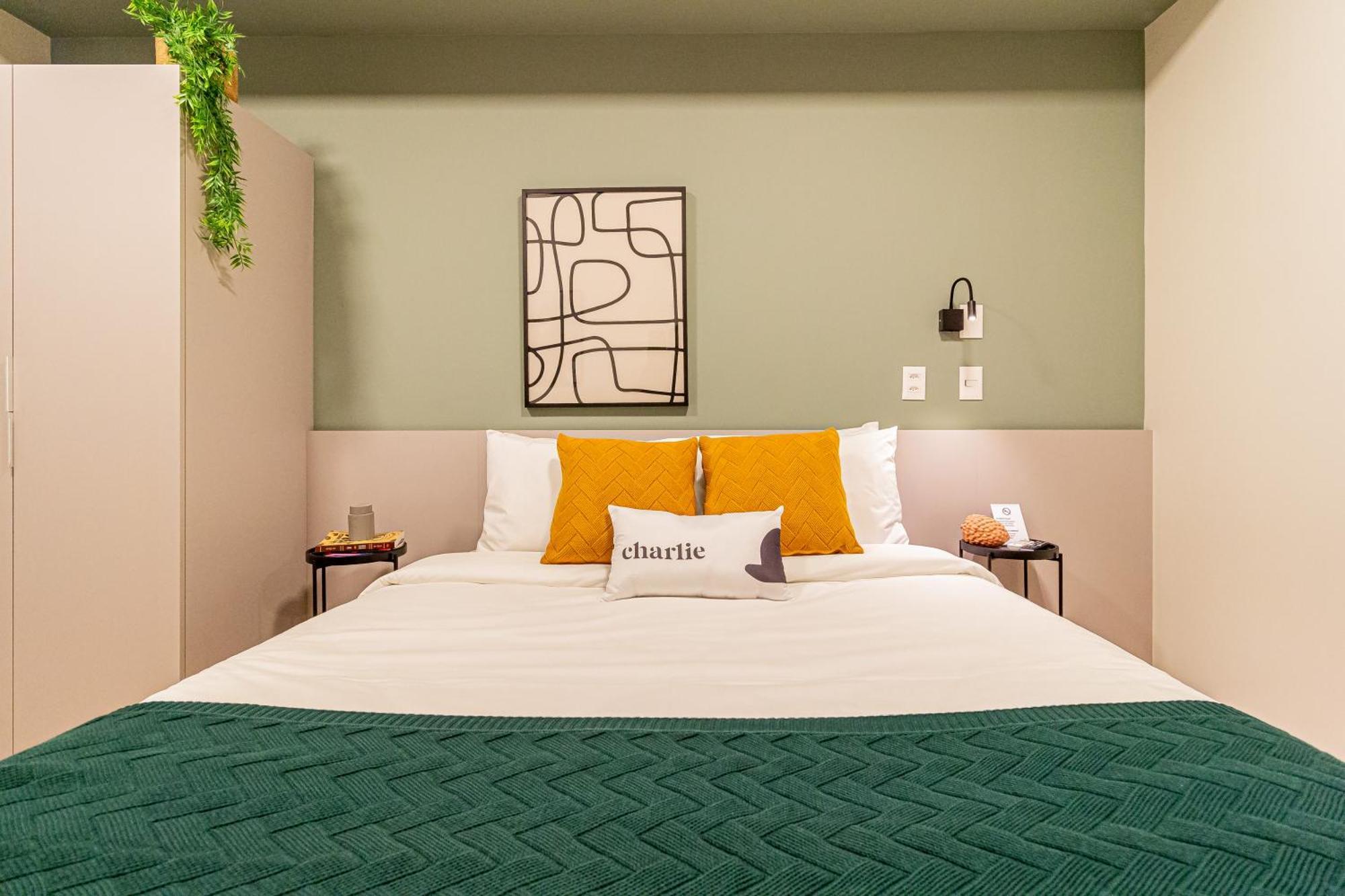 Apartment House Of Charlie Pinheiros *