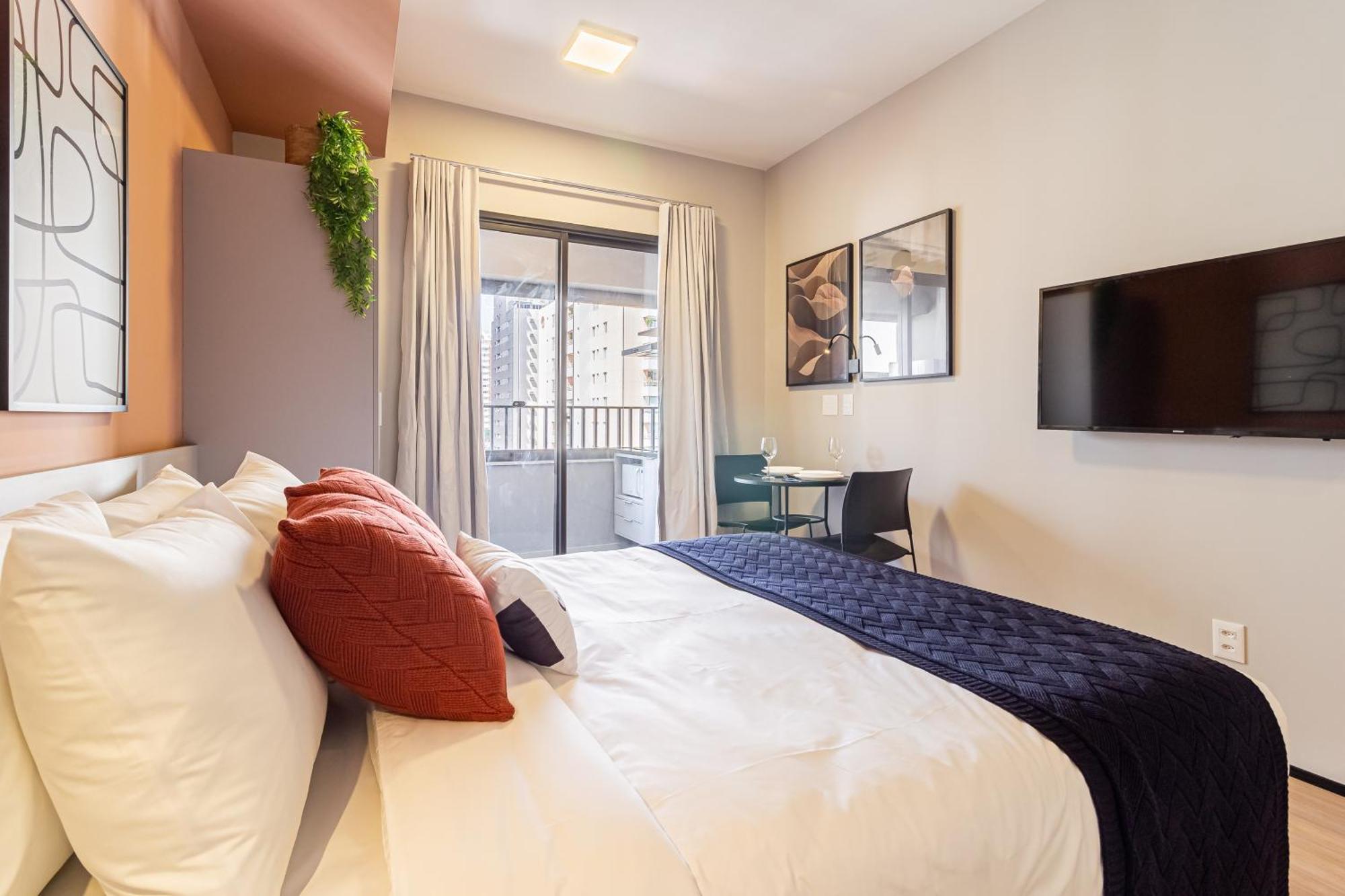 Apartment House Of Charlie Pinheiros