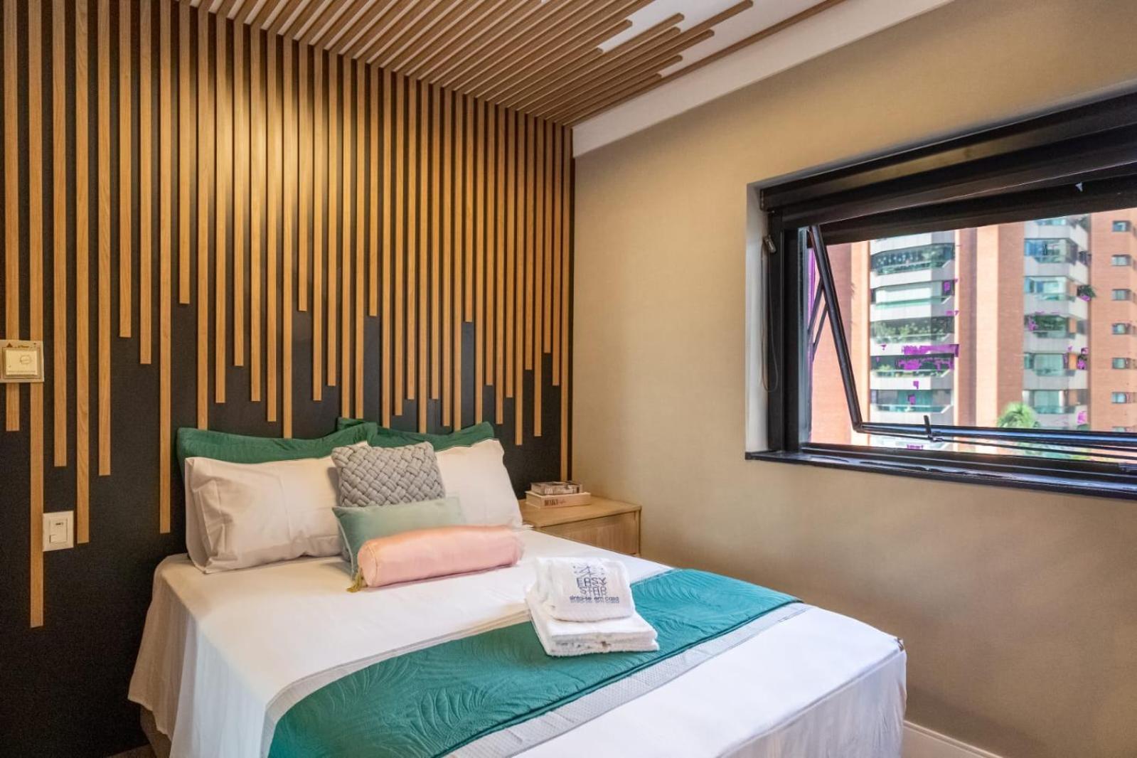 Easy Star - Flat Gracioso No Coracao Do Jardins - Mv01h