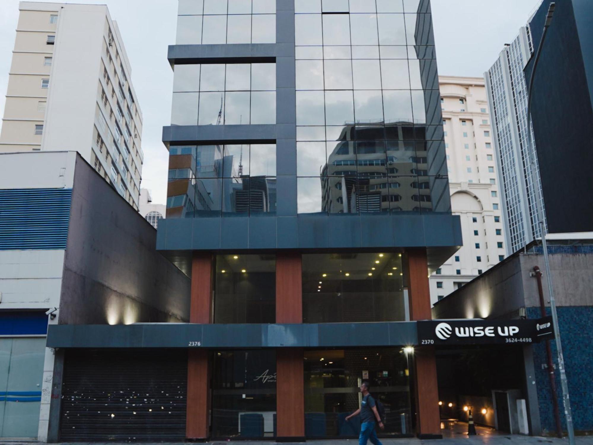 Ape Metro Paulista Sao Paulo