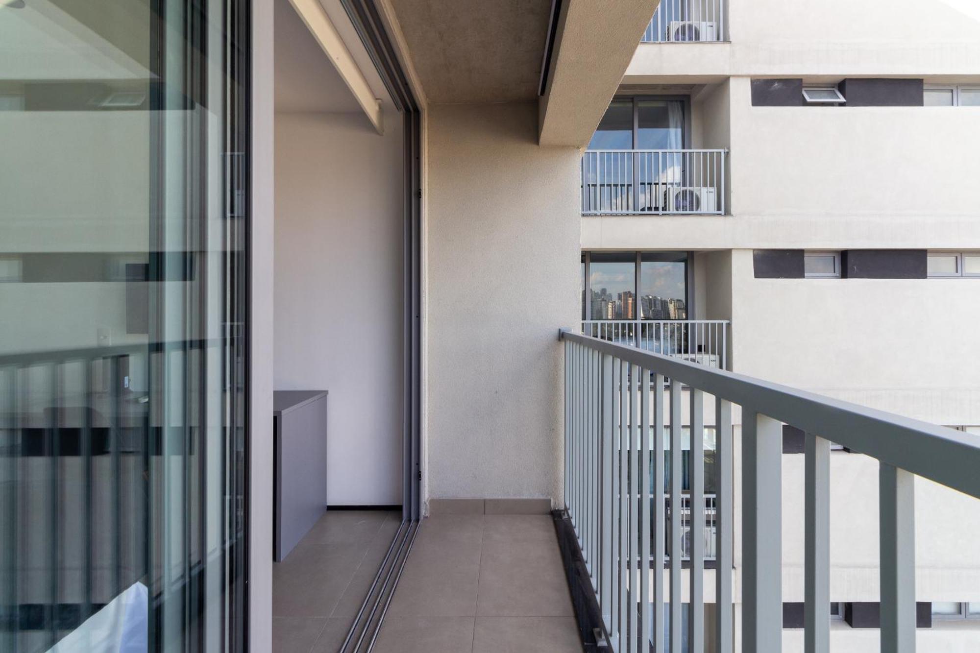 360 Vn On Imares By Housi Apartemen