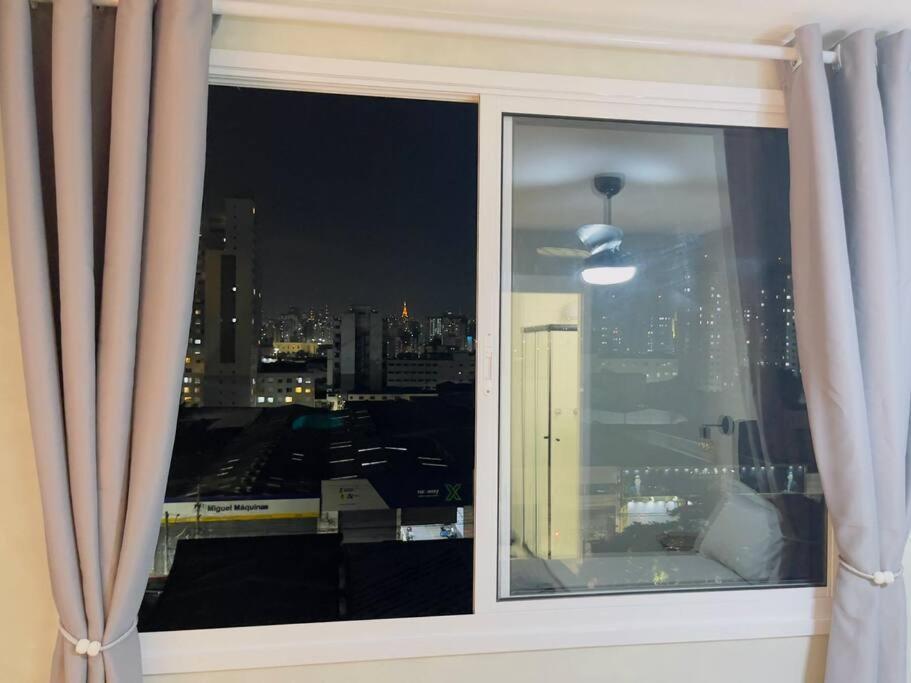 73 - 200m Metro Bras, Centro Sp Apartemen