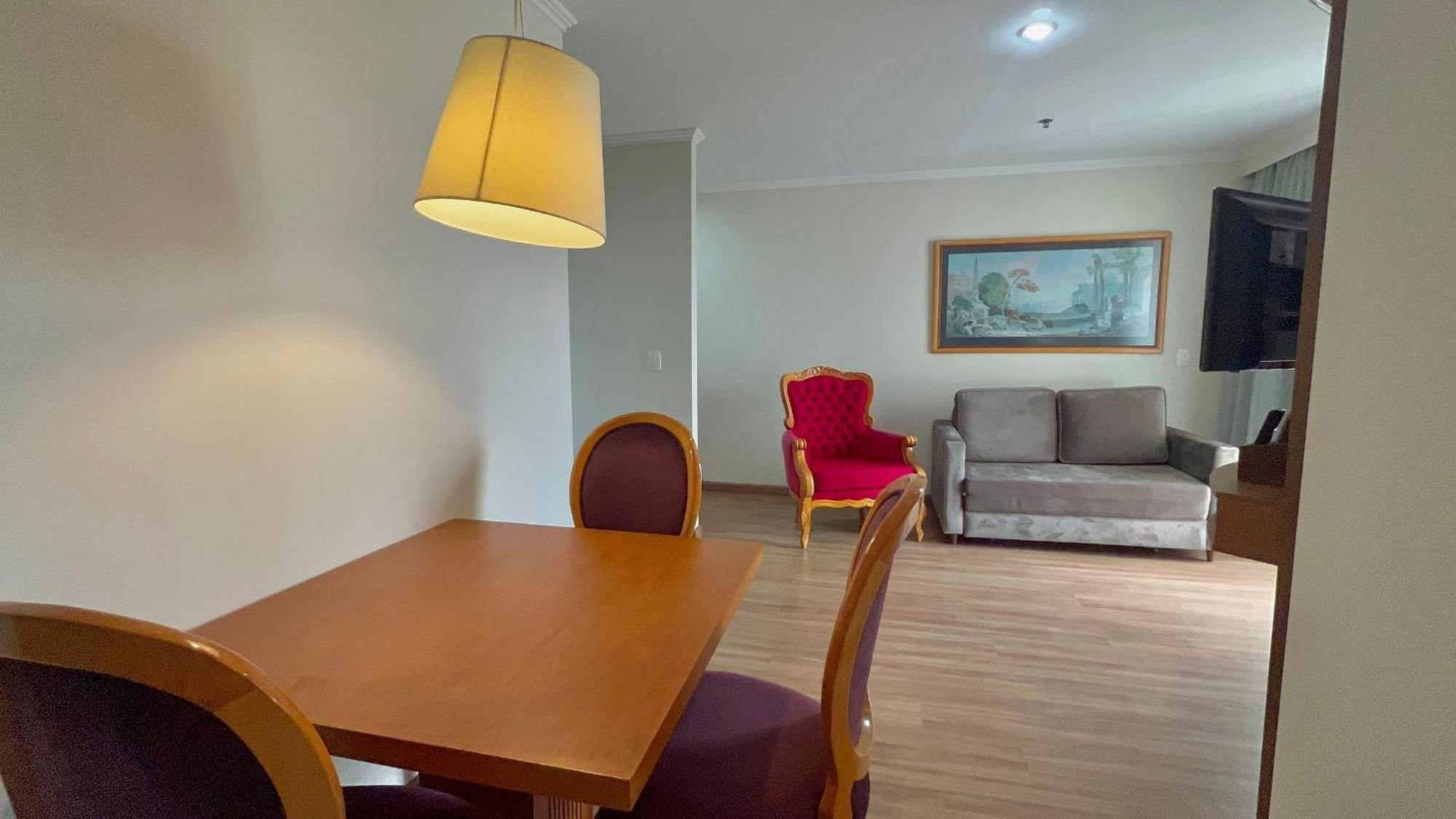 Flat 2 Quartos - Rua Alvorada 1009 *