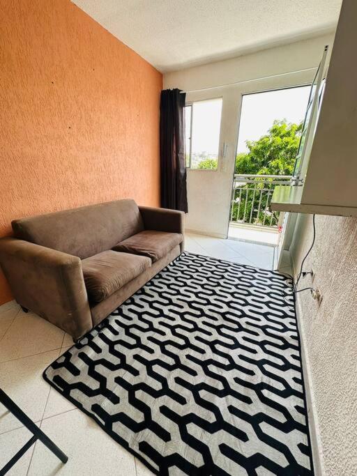 Apto Mobiliado Aconchegante 02 - Zn * São Paulo
