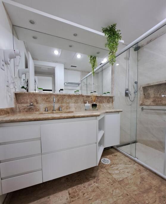 Flat 1804 - 1804 •le Premier Jd. Paulista São Paulo