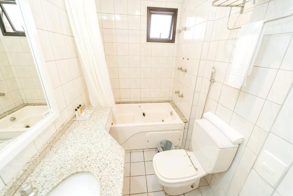 Apartamento Hampton Park Jardins Com Banheira Hidromassagem Luxuoso *