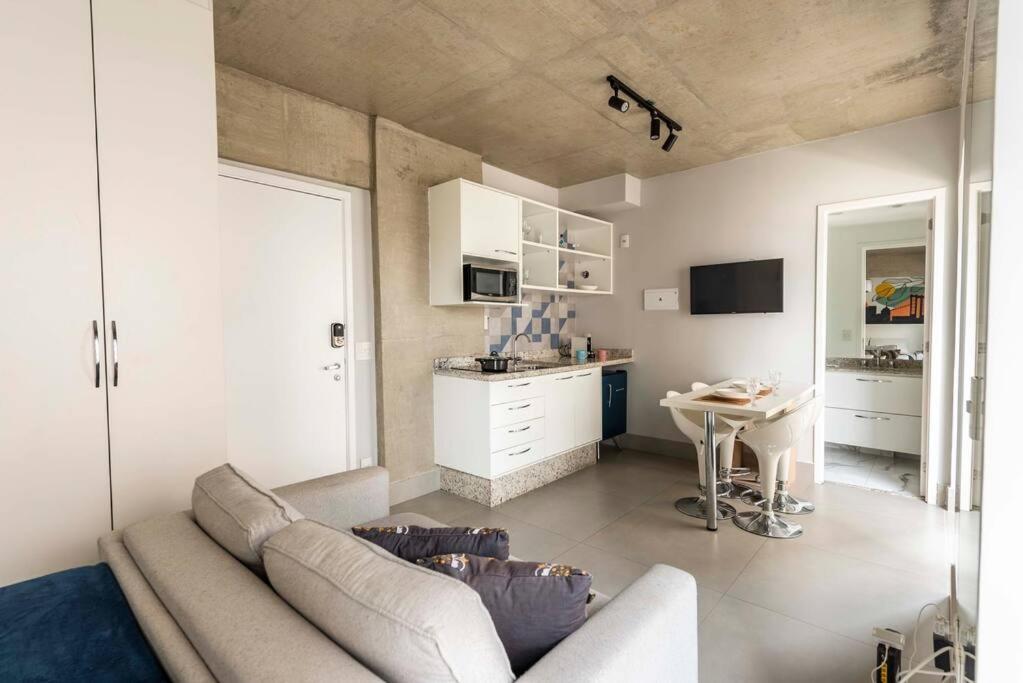 Apartment 93 New Studio, Spacious Design Near Paulista Av