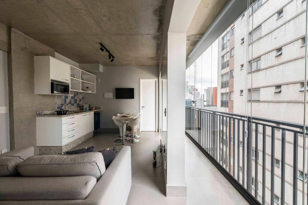 Apartment 93 New Studio, Spacious Design Near Paulista Av