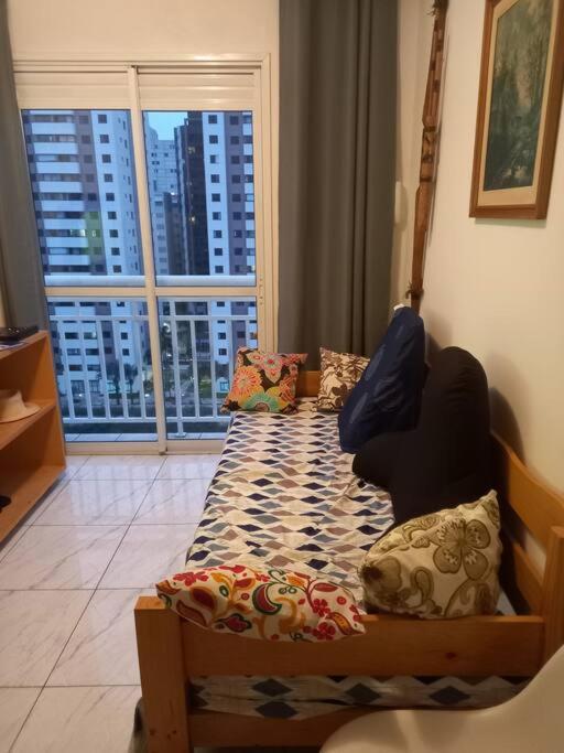 Broadway Apartemen