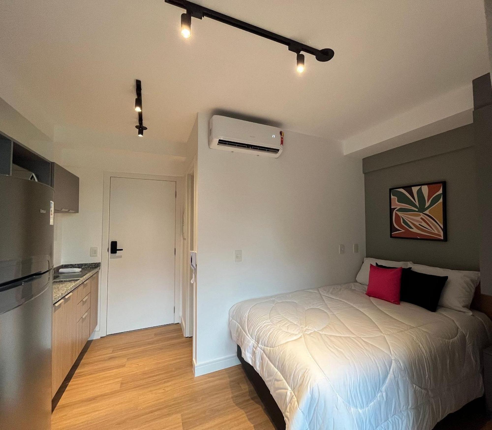 Apartemen Pamplona By Housi *