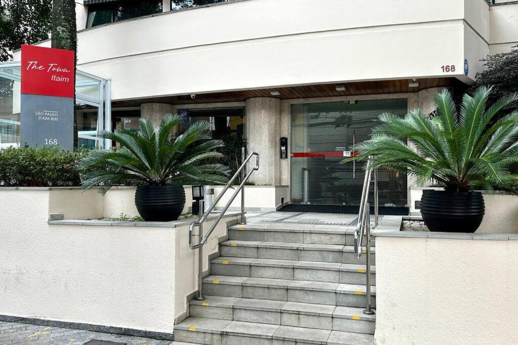 Conforto E Comodidade No Itaim Bibi-apto 804