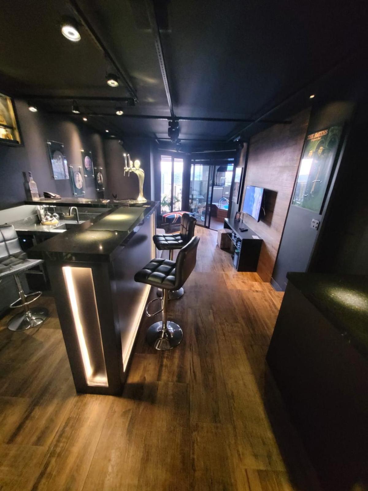 Morumbi, Pub, Com Hidromassagem, Piscina Aquecida Privativa, Lareira, Que Voce Precisa Descansar, Trabalhar Ou Realizar Aquela Comemoracao! Com Total Conforto E Privacidade! O Nota 10 De Sp! Apartment *