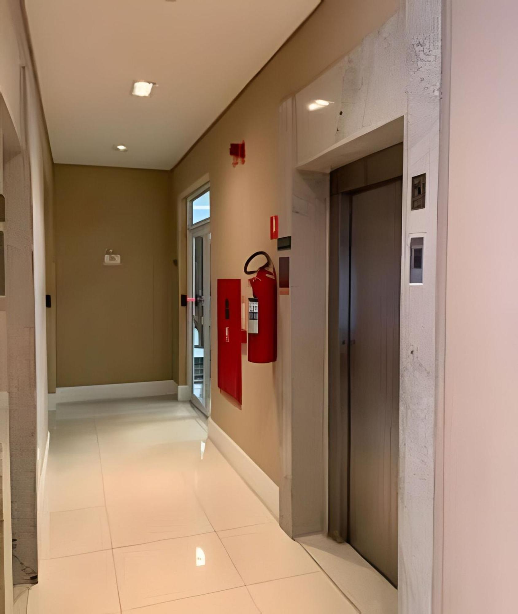 Otima Localizacao, Com Vaga, Piscina E Wi-fi * Sao Paulo