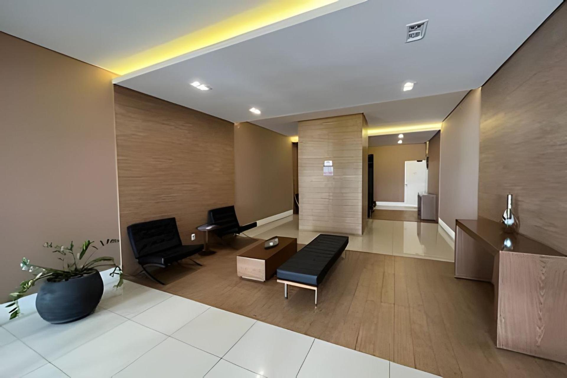 Otima Localizacao, Com Vaga, Piscina E Wi-fi *