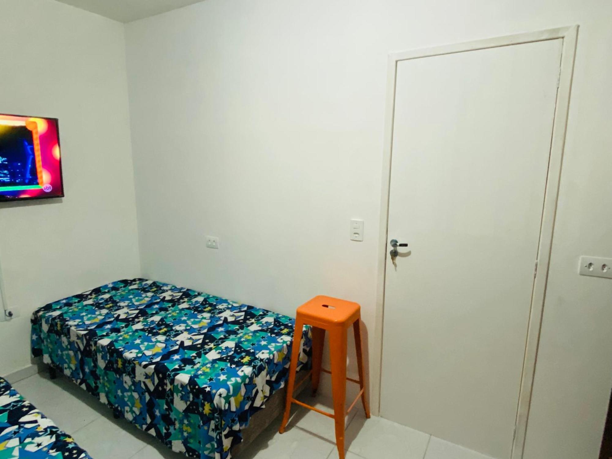 Rumah liburan Casa Aconchegante, Com 2 Quartos, 2 Ar-condicionado, Regiao De Sp Sao Paulo, Jd Zoologico, Expo Sao Paulo, Anchieta, Abcd