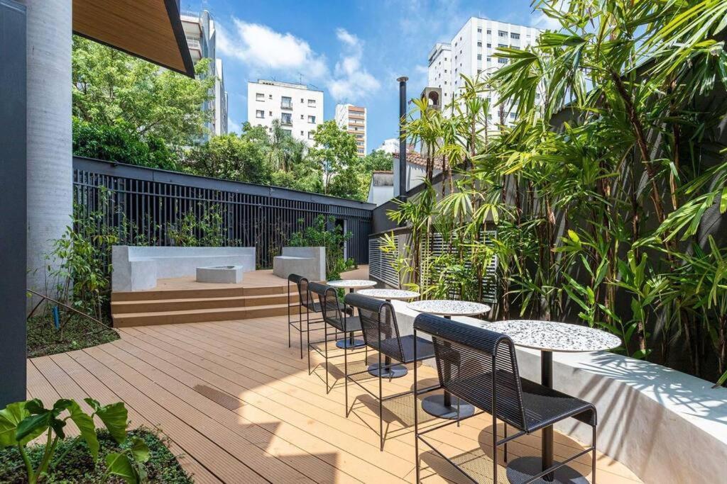 Apt. Inteiro Recem-reformado - Madalena * Sao Paulo