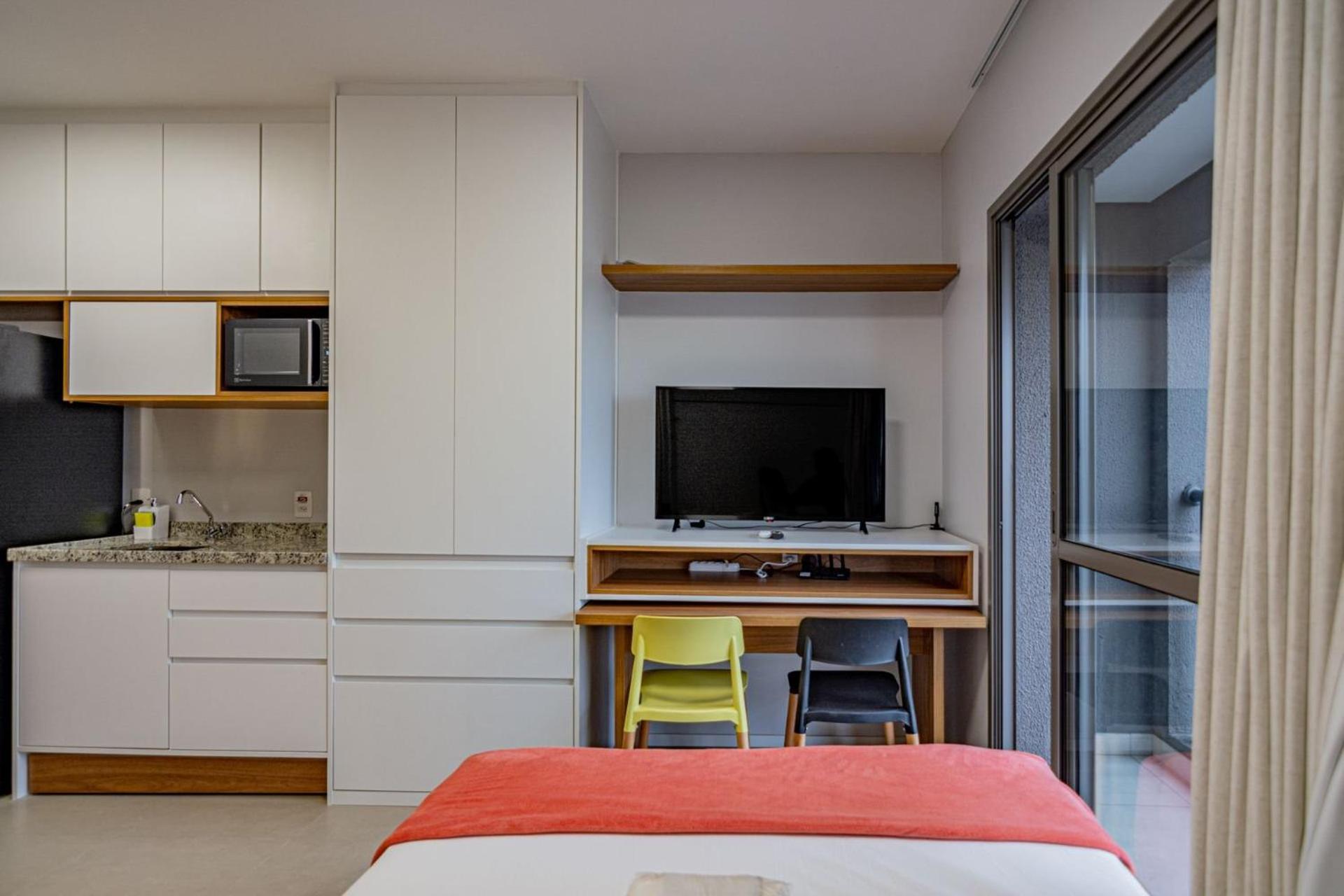 By Dh: Com Coworking Prox. Ao Mackenzie