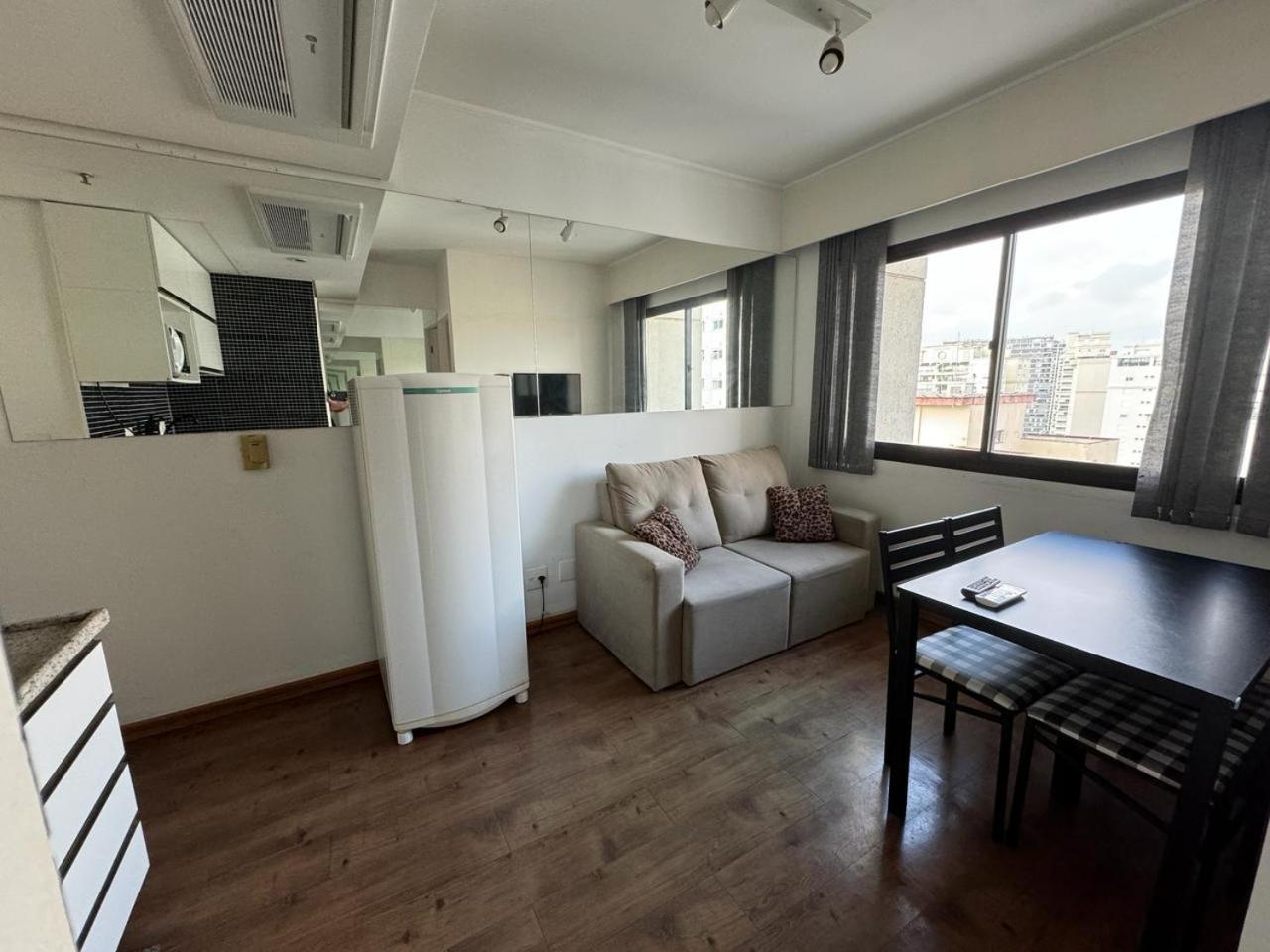 Living Slavieiro Moema São Paulo