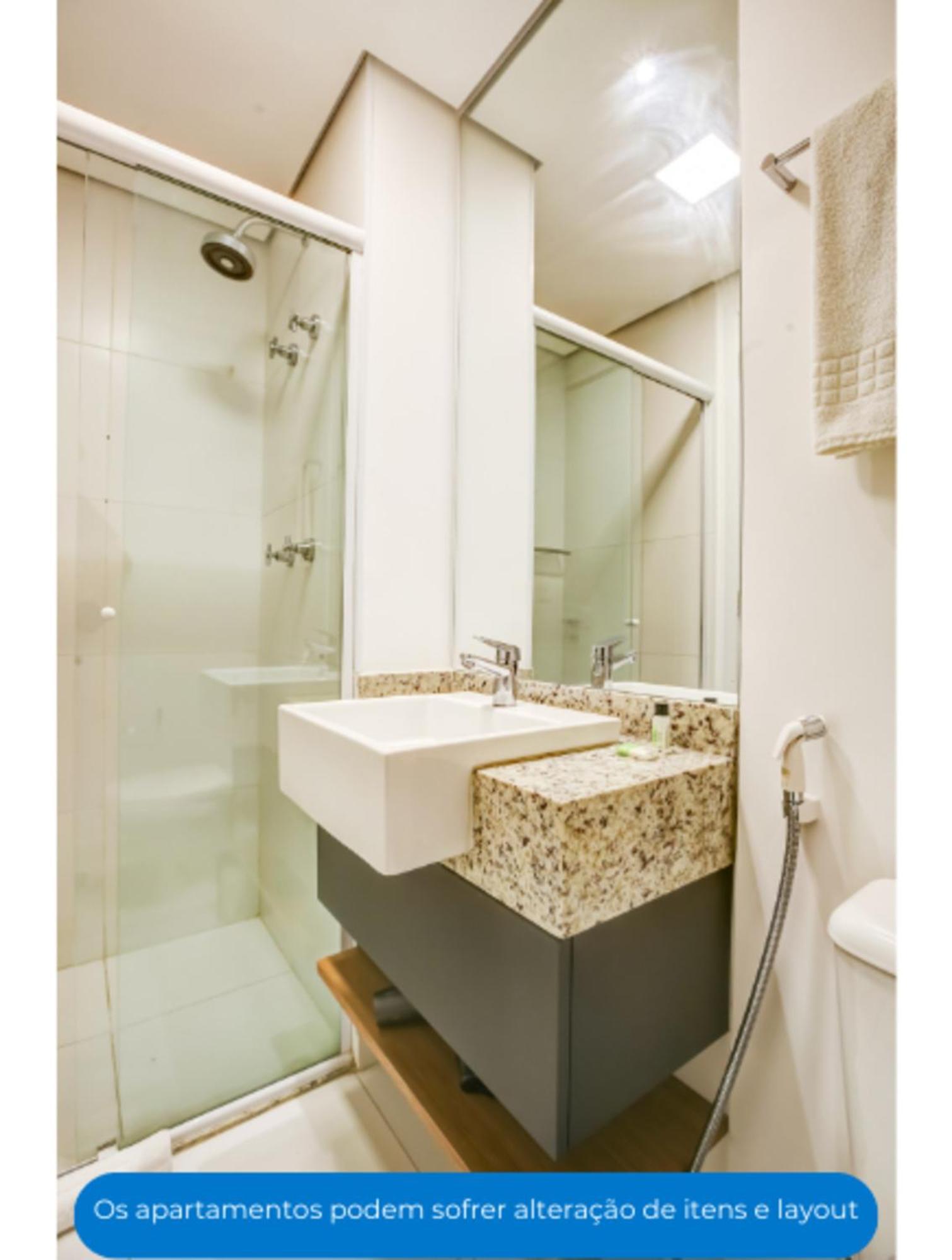 Roomo Brooklyn Apartment *