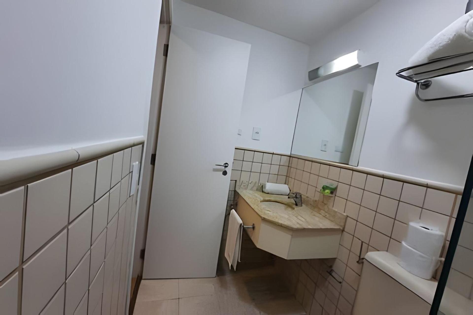 Flat Rua Americo Brasiliense 2163 Uh1208