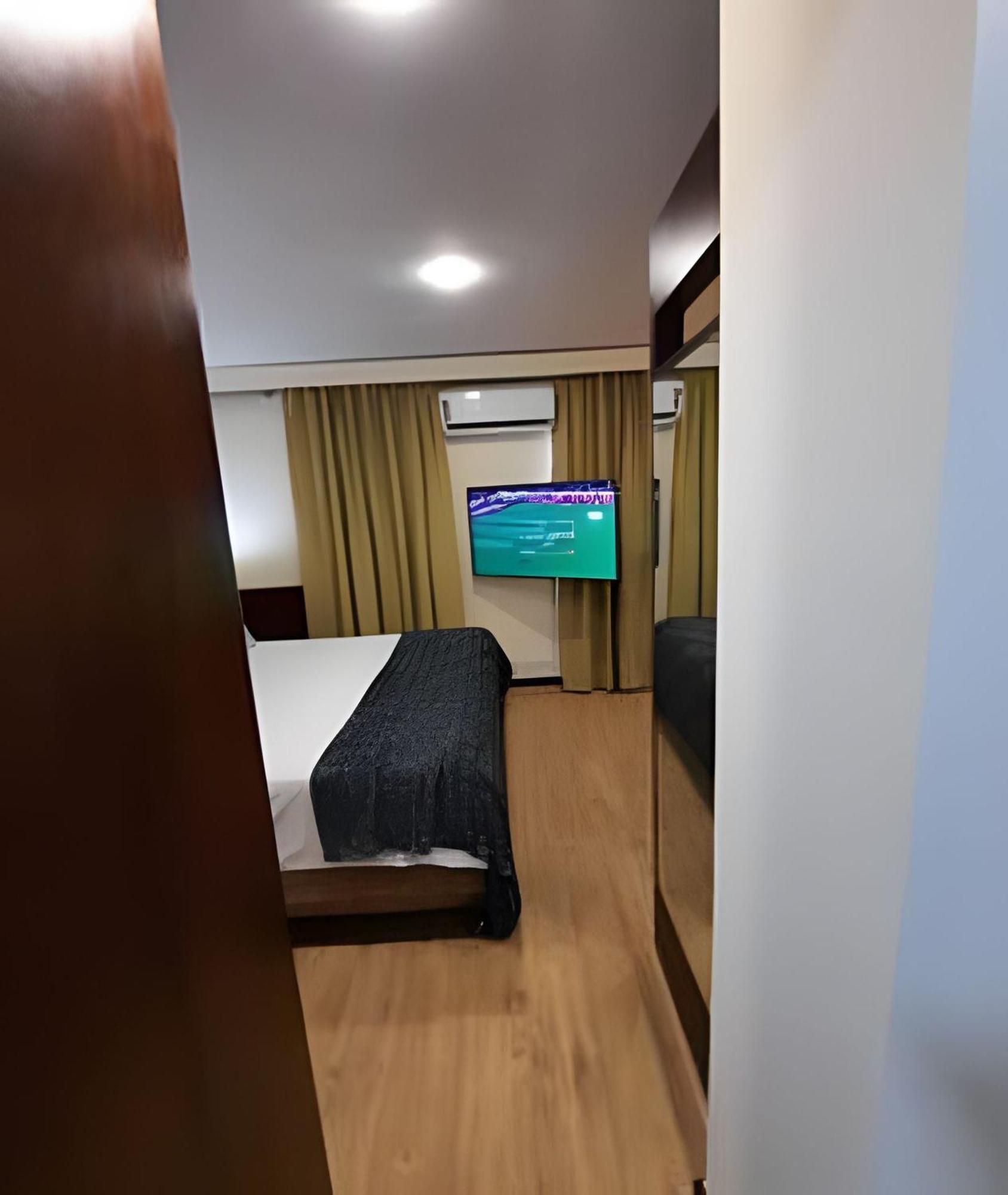 Flat Rua Americo Brasiliense 2163 Uh1208 Sao Paulo