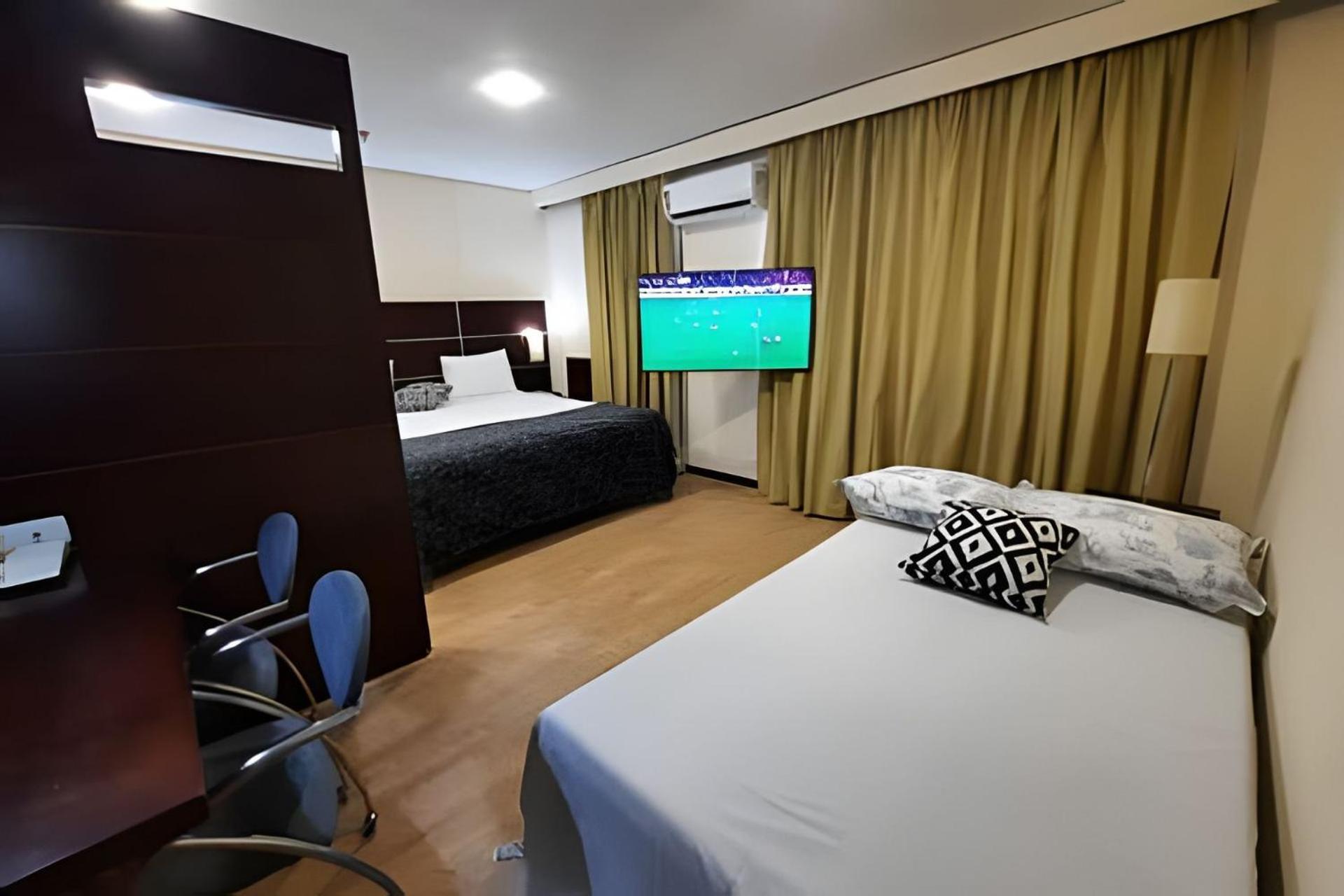Flat Rua Americo Brasiliense 2163 Uh1208 *
