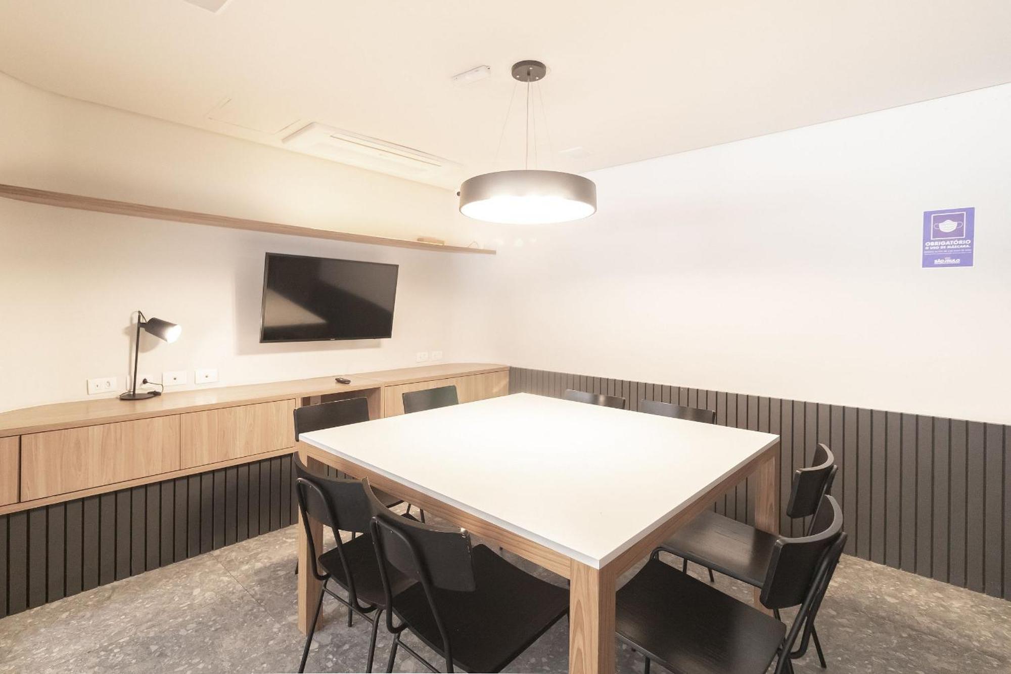 Housi Paulista Apartment *