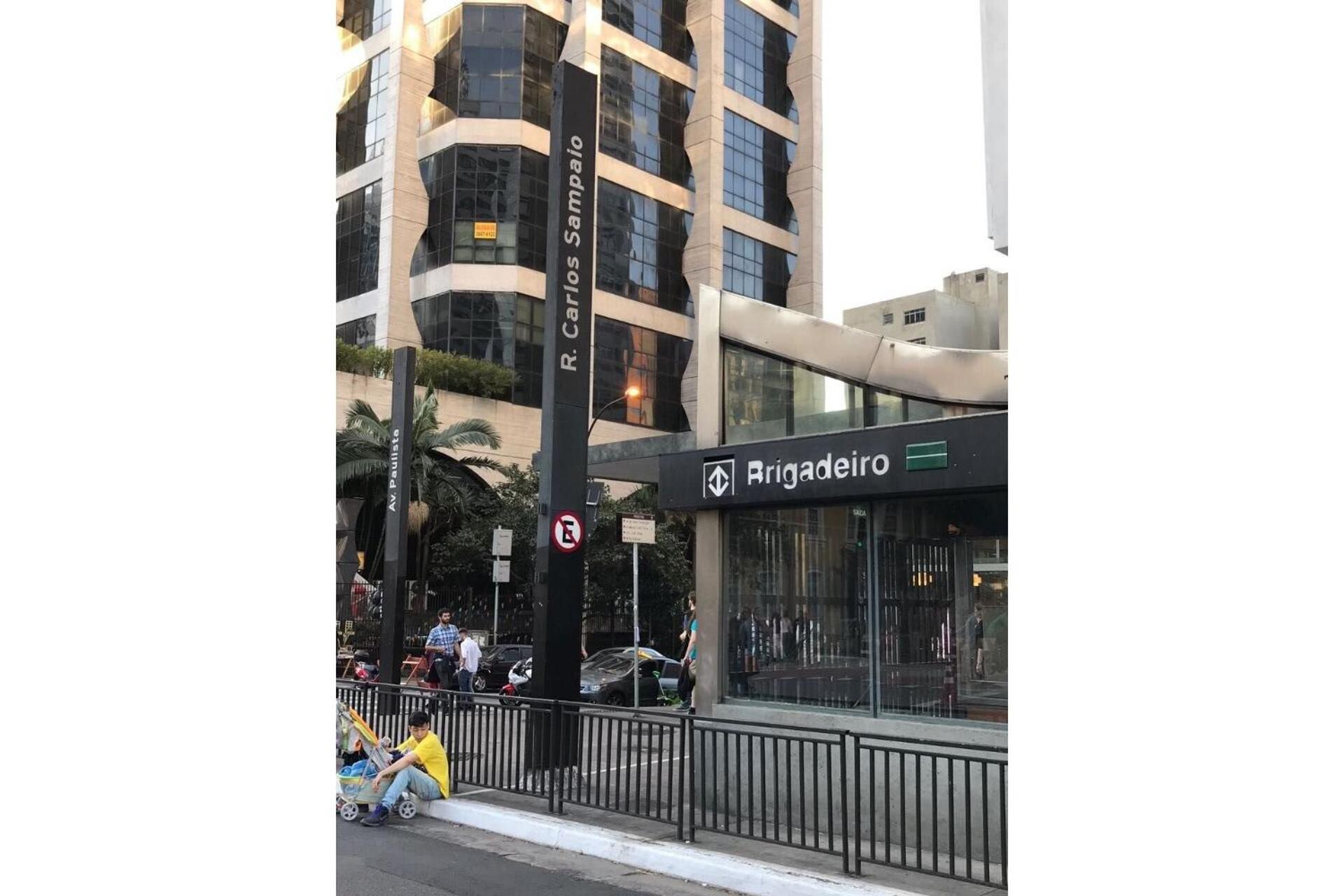 A Localizacao De Sp 300m Da Avenida Paulista *