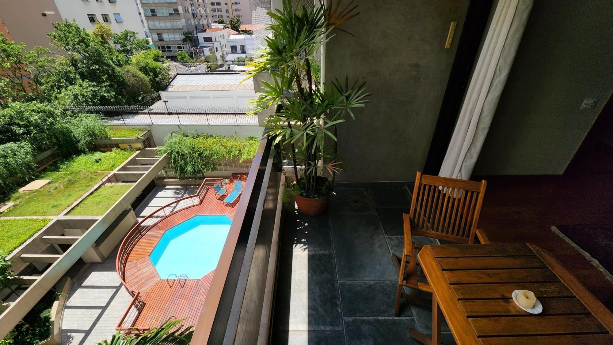 Lorena - Cozy Flat With Balcony São Paulo