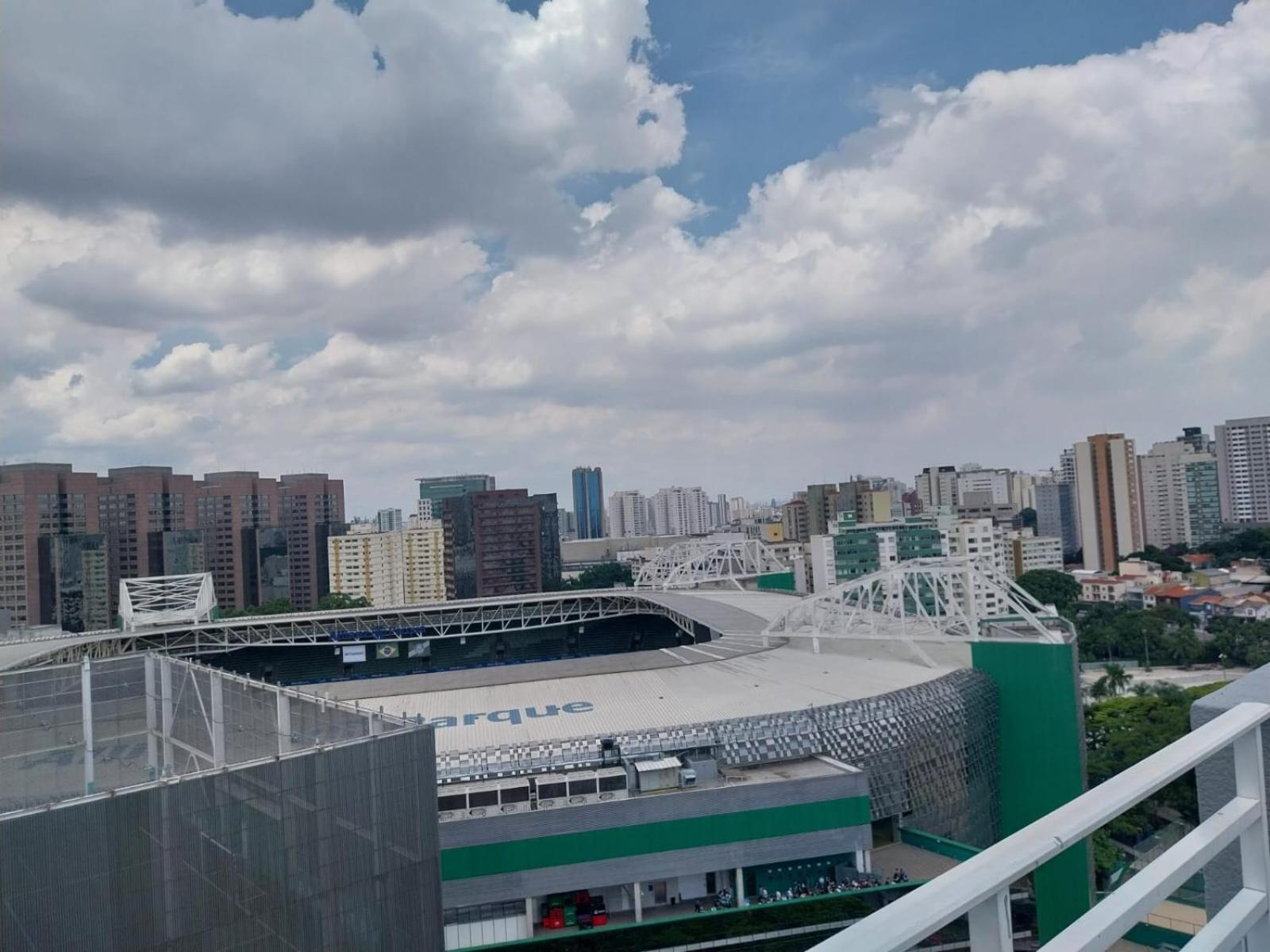 Apto Com Linda Vista - Em Frente Allianz Parque Com Estacionamento